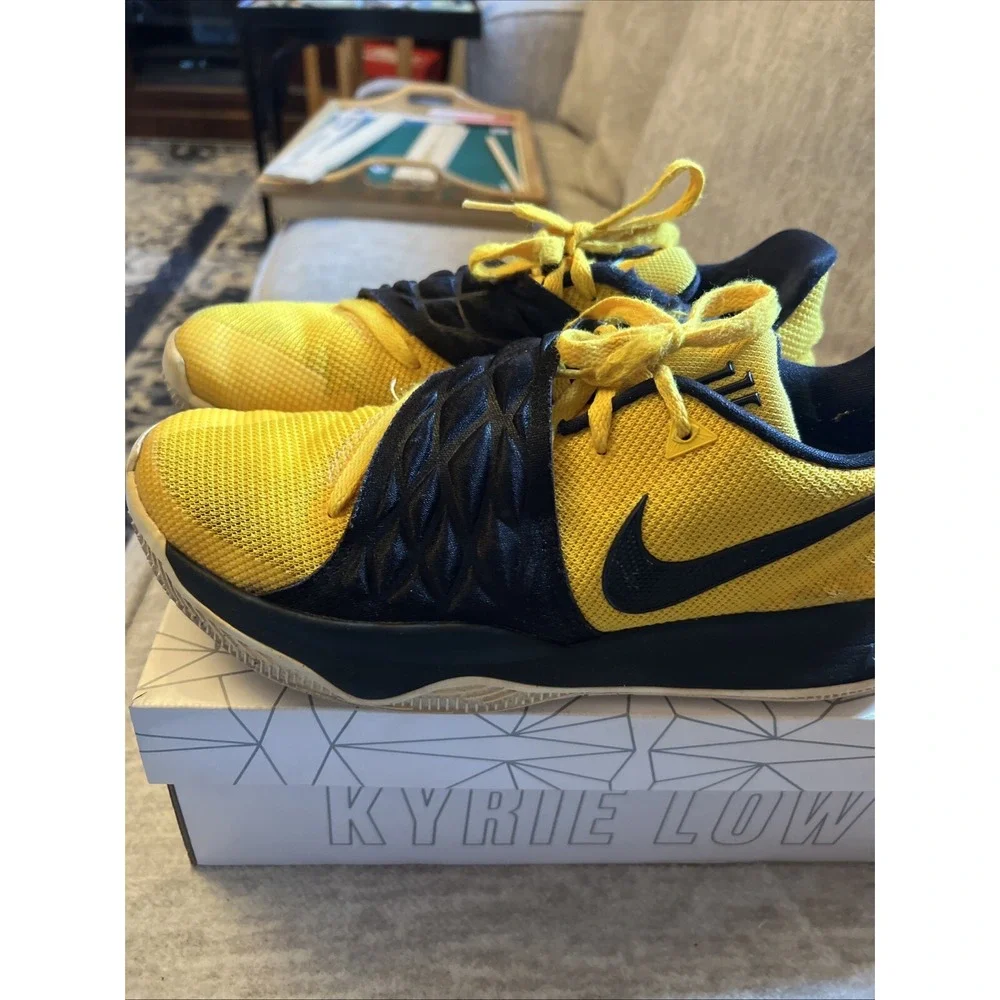 Nike step up